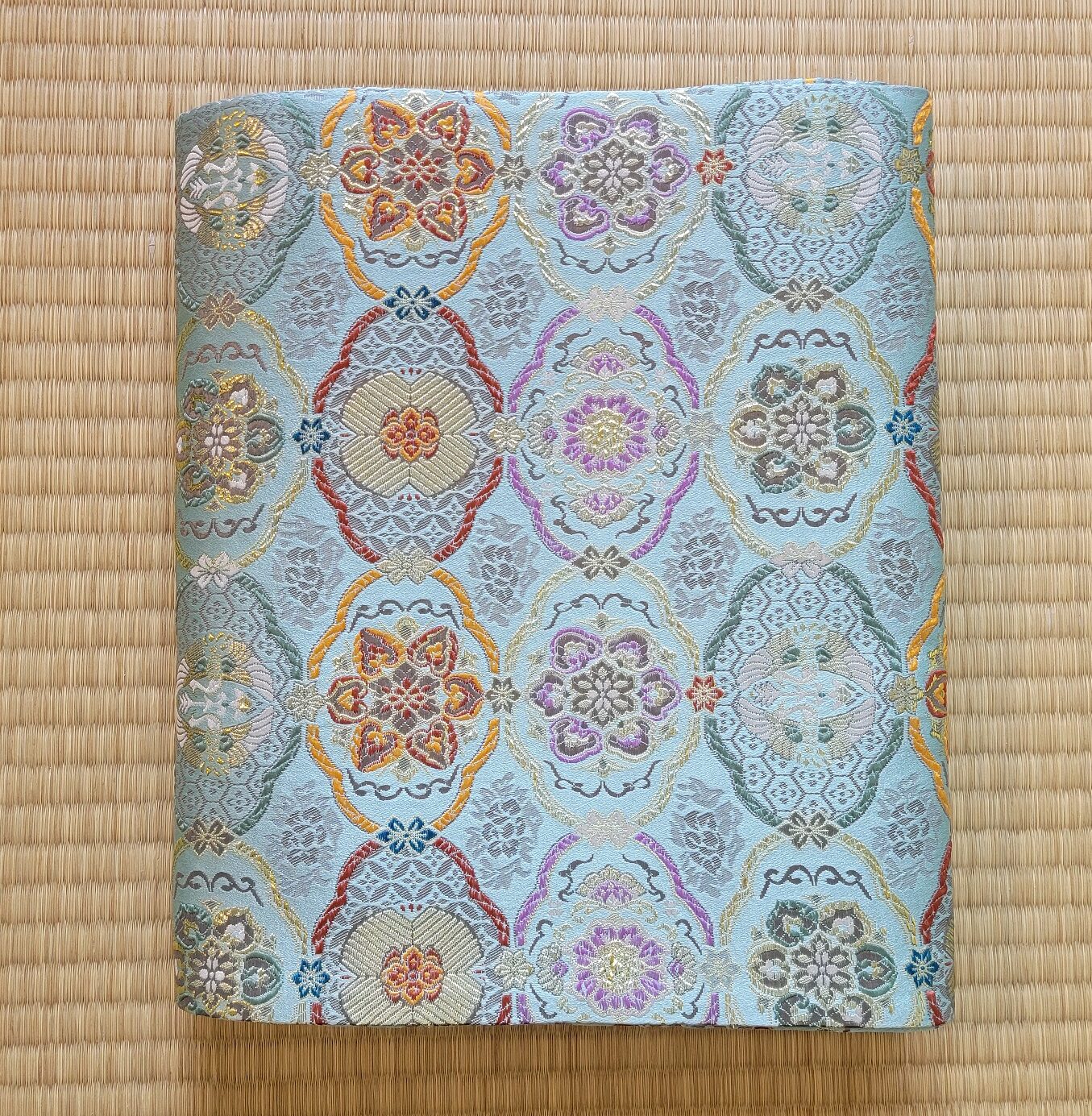 Tea Table Cloth with Guanyin Floral Brocade